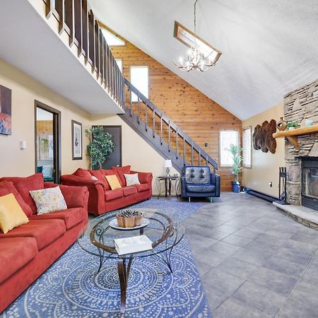 Chalet Renovated Near Casino, Camelback , Kalahari 4Bdrms Firepit Hot Tub Game Room Tobyhanna Eksteriør bilde
