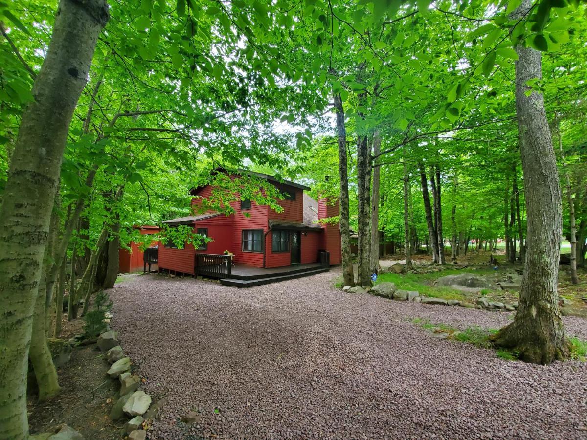 Chalet Renovated Near Casino, Camelback , Kalahari 4Bdrms Firepit Hot Tub Game Room Tobyhanna Eksteriør bilde