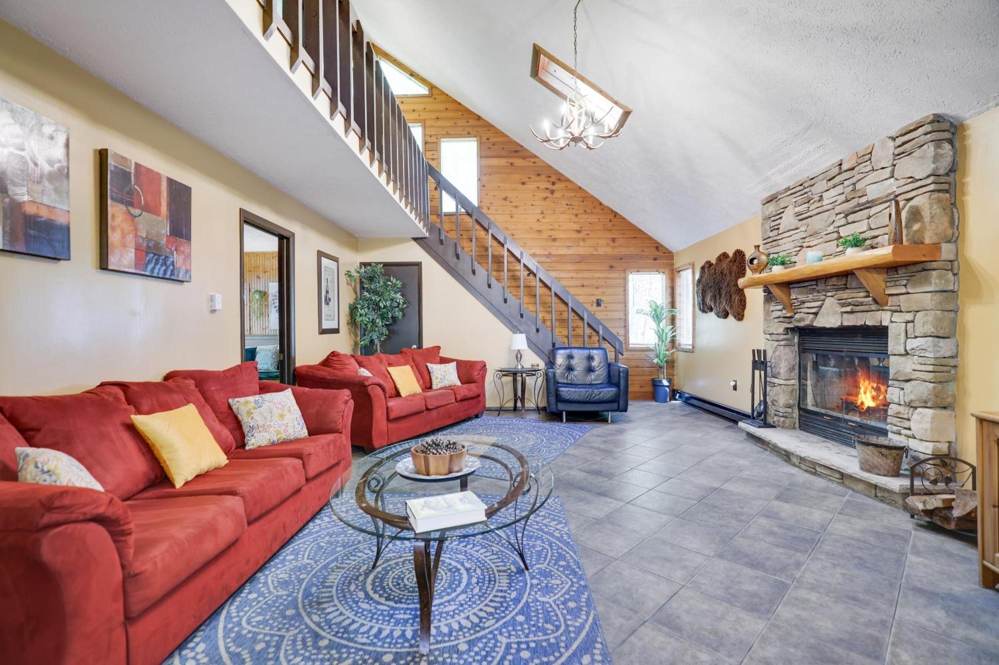 Chalet Renovated Near Casino, Camelback , Kalahari 4Bdrms Firepit Hot Tub Game Room Tobyhanna Eksteriør bilde