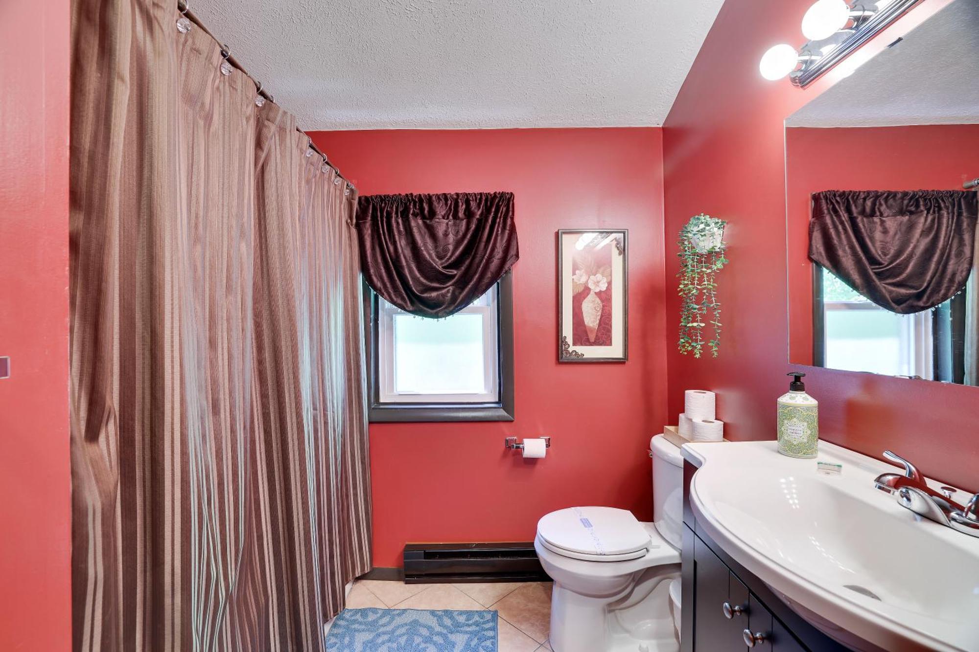 Chalet Renovated Near Casino, Camelback , Kalahari 4Bdrms Firepit Hot Tub Game Room Tobyhanna Eksteriør bilde