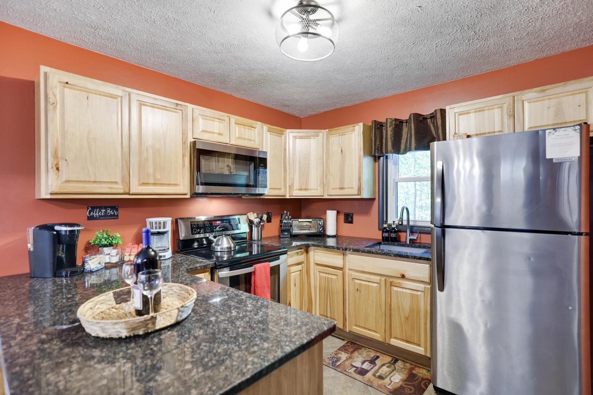Chalet Renovated Near Casino, Camelback , Kalahari 4Bdrms Firepit Hot Tub Game Room Tobyhanna Eksteriør bilde